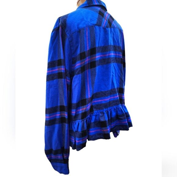 BDG Button-Down Peplum Flannel Top - Picture 7 of 16